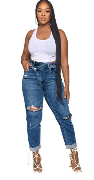 Personalized ripped stretch buckle jeans