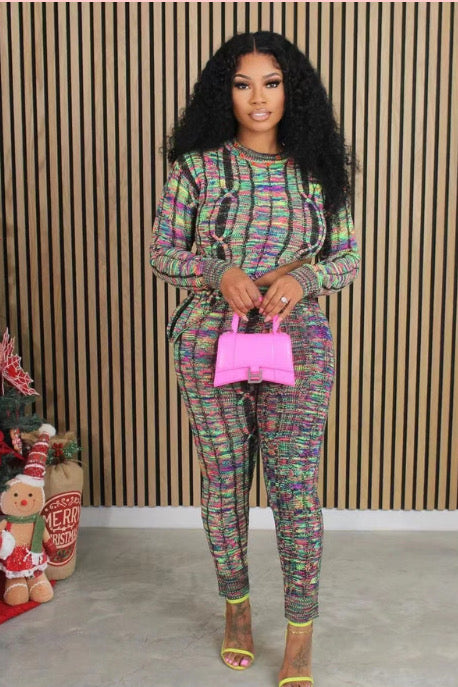 Round neck irregular colored knitted long sleeve suit