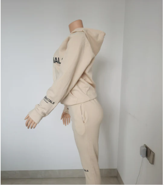 Essential sweat 2PC Outfit