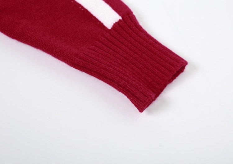 KNITTED LETTERING LONG SLEEVE PULLOVER SLIM FIT CROP TOP
