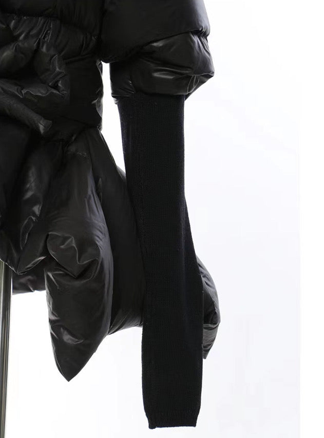 CAMOUFLAGE PANELS, IRREGULAR KNITTED CUFFS, WAIST-CINCHING PADDED JACKET