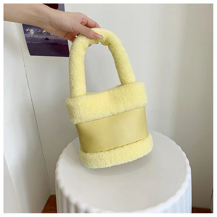 Lamb hair splicing portable water bucket fur bag
