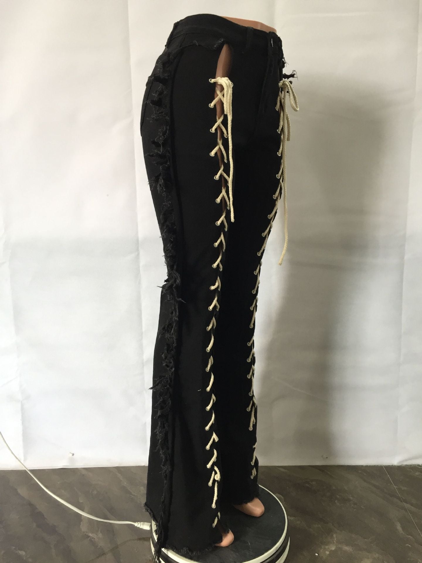 Eyelet String Tassel Straight Jeans