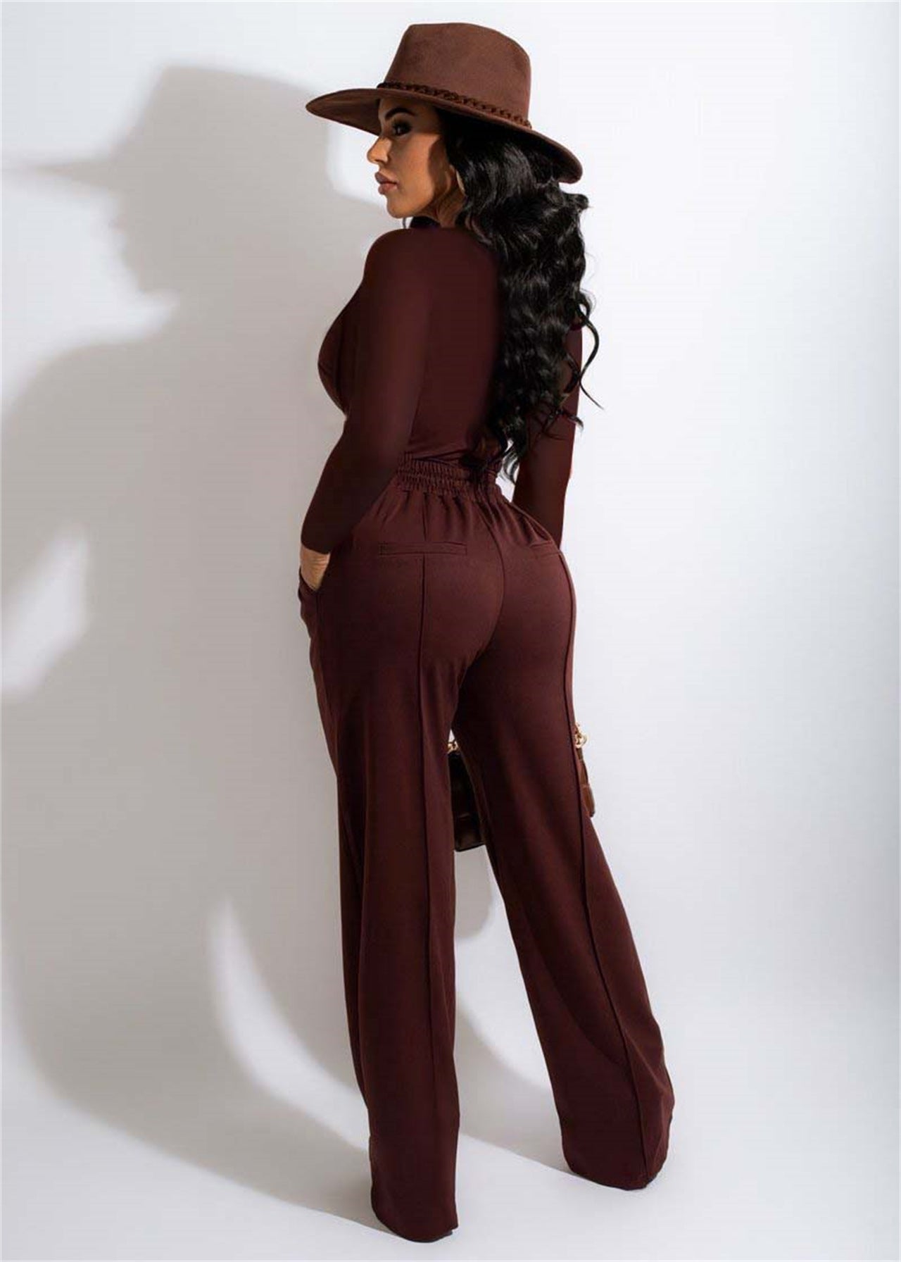 Long sleeved solid color low cut two-piece set