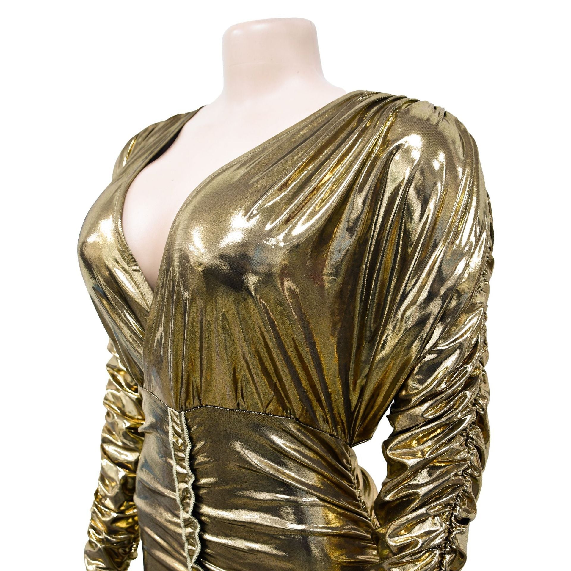 Solid color gilded long sleeved pleated short skirt dress