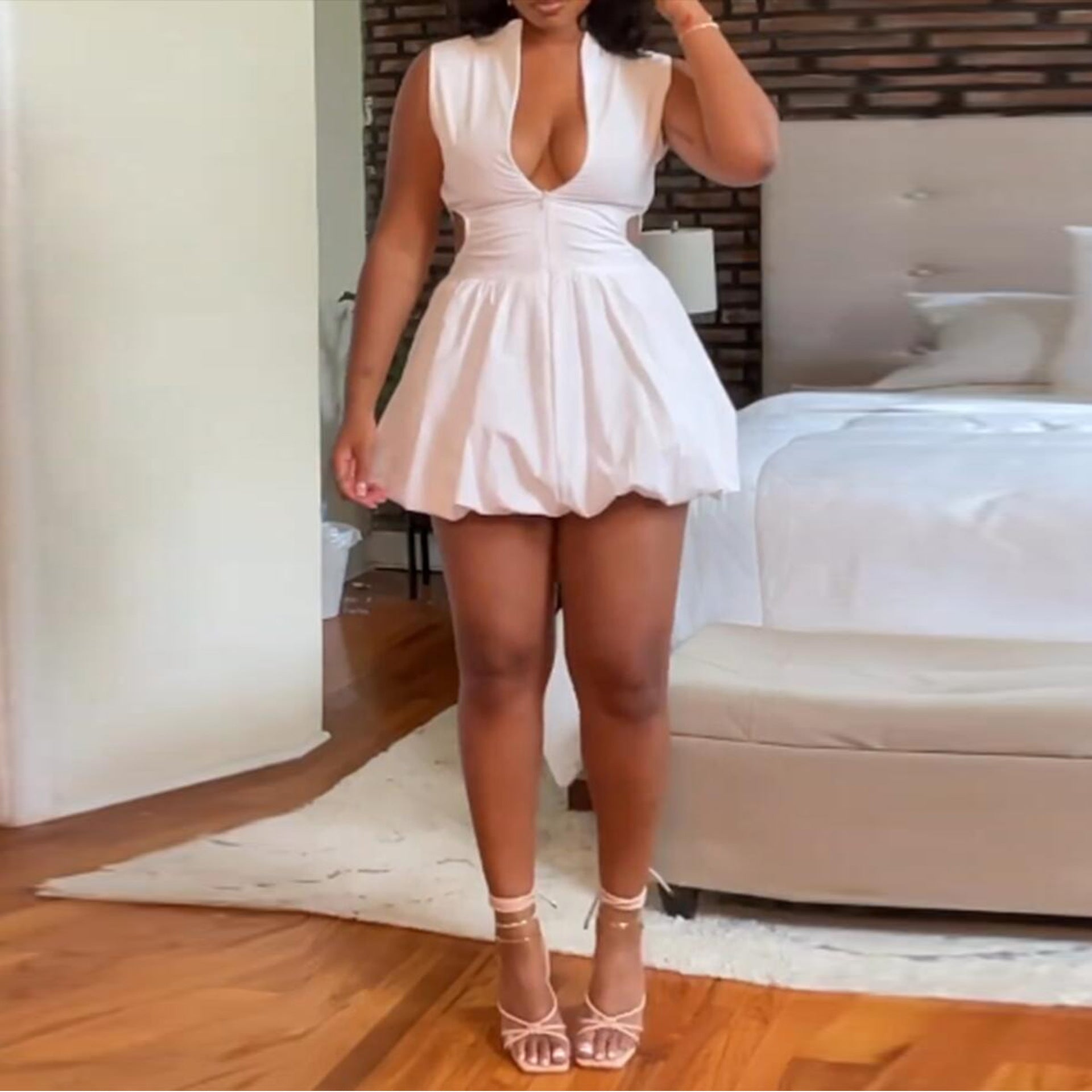 Colored Waist Cut Out Fluffy V-neck Skirt