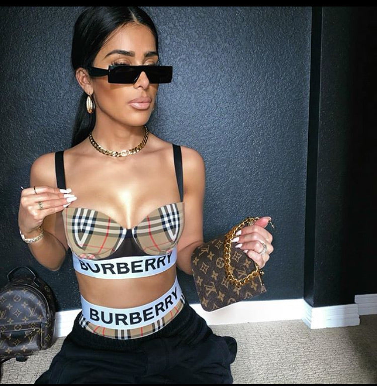 BURBERRY HIGH WAIST - Janine’s Boutique